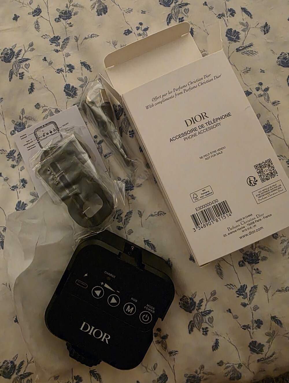 DIOR Black Phone Accessory Pack - Black Charging/Audio Module New In Box - Picture 2 of 3